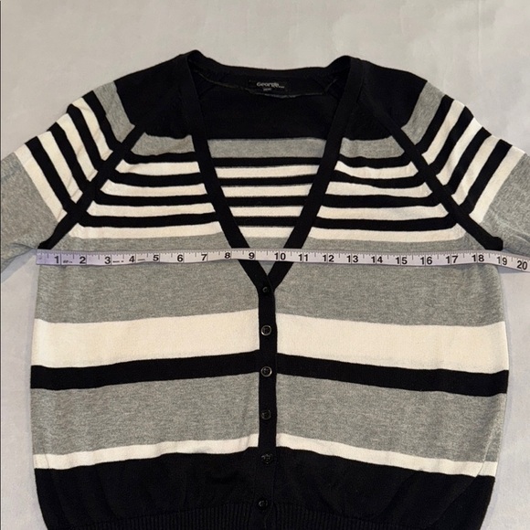 George Cardigan Cotton Black White Gray Sweater with V-Neck Women’s Size M - Picture 7 of 10